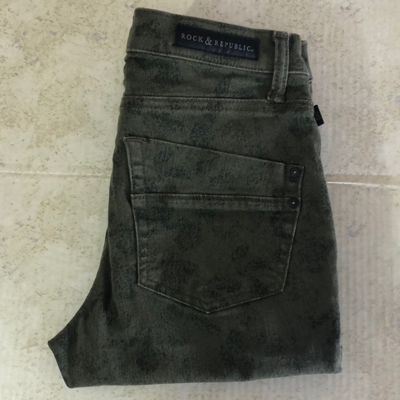 Rock & Republic Kashmiere Crop Jeans 6 - Picture 4 of 10